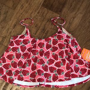 Kortni Jeane swing top in Raspberries M
